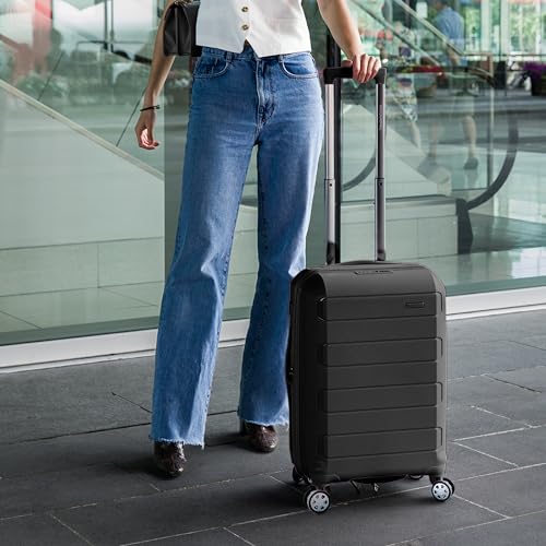 Traveler's Choice Pagosa Hardshell Expandable Luggage with Spinner Wheels, Black, 22-Inch Carry-on