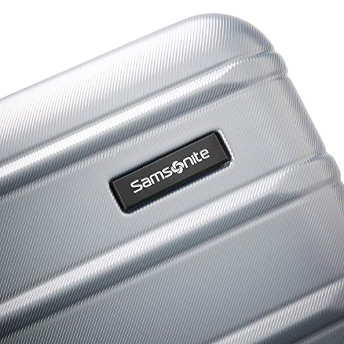 Omni 2 Airline Approved Carry-On Luggage – Stress-Free Size Meets 22x14x9" Requirements – For Fast Trips & Avoiding Baggage Fees – Dual 360° Spinner Wheels, USB Power Hub, Expands 1.5” – Silver